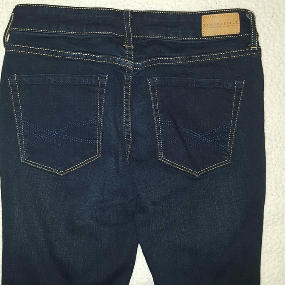 Aeropostale Jeans with a Jegging Fit/Style - Picture 4 of 6